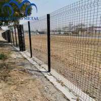 2018 Year Guangzhou Factory Free Sample Galvanized and PVC Coated Wire Mesh Security Fence